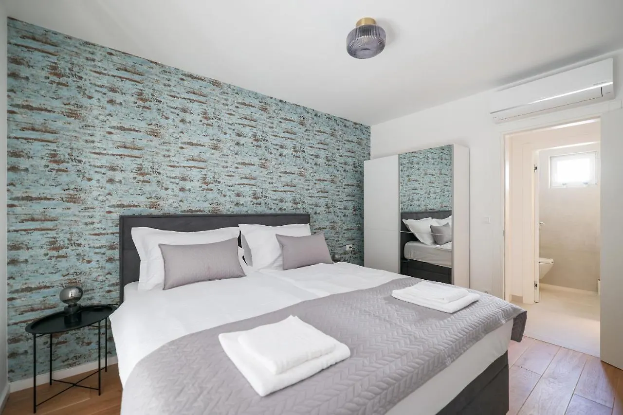 Apartments Mila Sveti Filip i Jakov