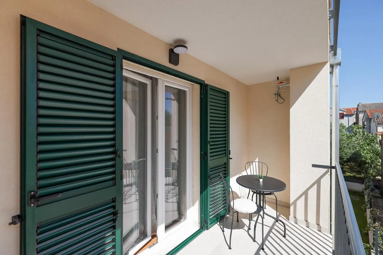 Apartments Mila Sveti Filip i Jakov 0*,  Croatia