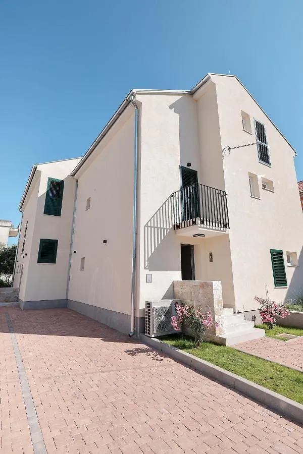 Apartments Mila Sveti Filip i Jakov Croatia
