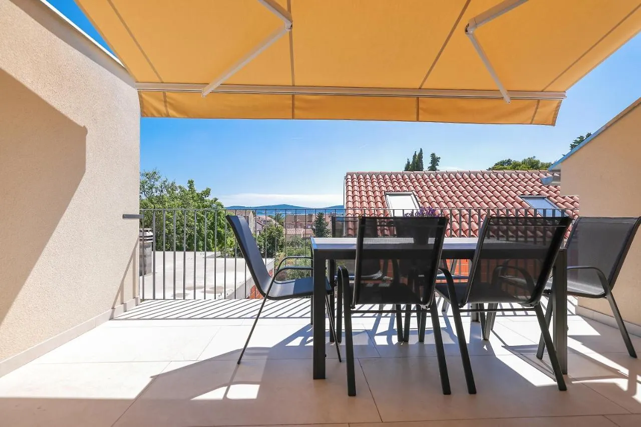 Apartments Mila Sveti Filip i Jakov