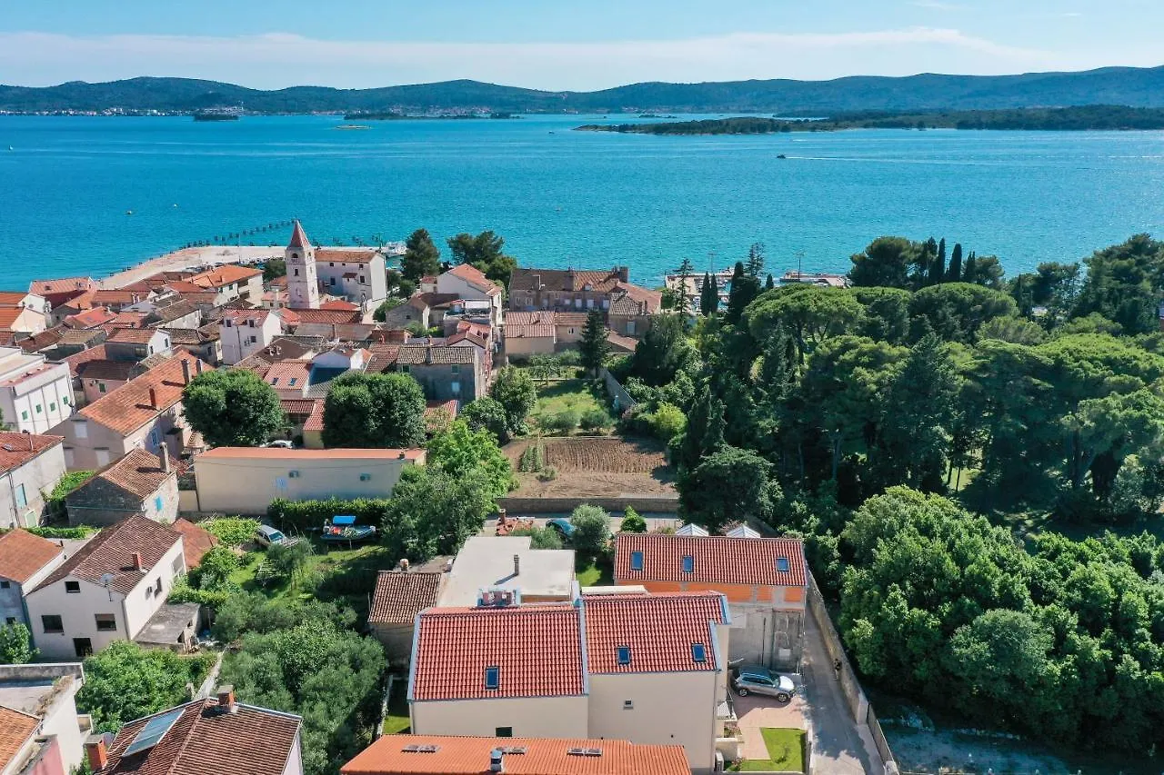Apartments Mila Sveti Filip i Jakov