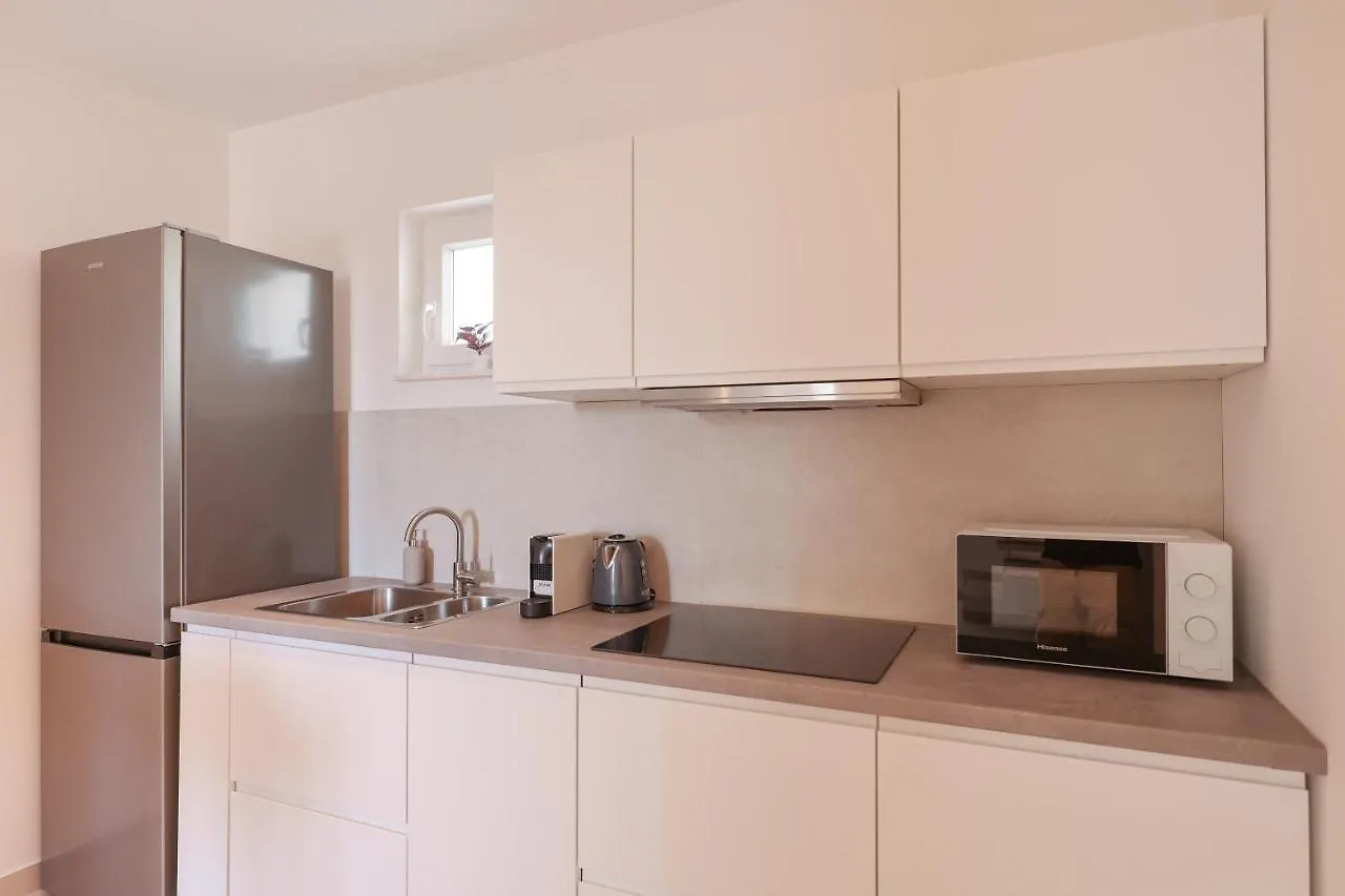 Apartments Mila Sveti Filip i Jakov