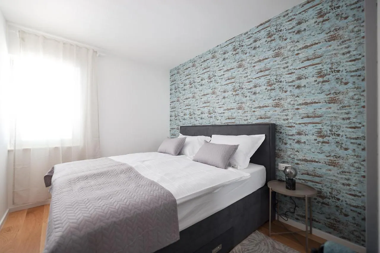 Apartments Mila Sveti Filip i Jakov 0*,